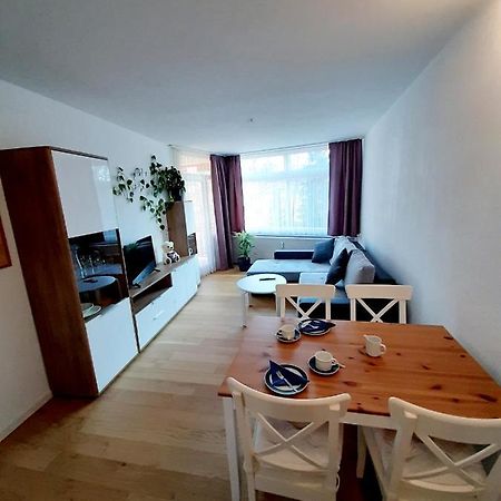 שלוכזי Apartment Anja מראה חיצוני תמונה