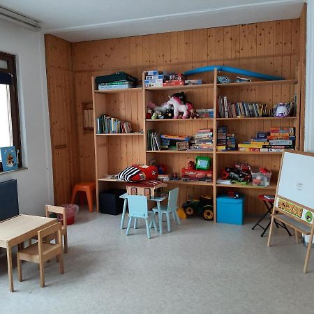 שלוכזי Apartment Anja מראה חיצוני תמונה